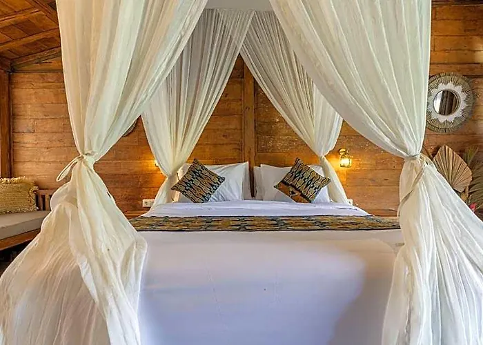 Residencia Relaxing Deluxe Double Sea View With Balcony Batununggul