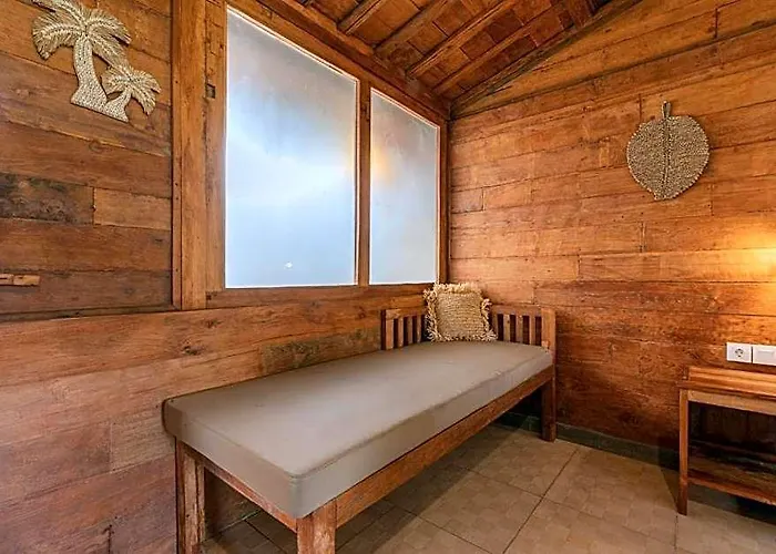 Relaxing Deluxe Double Sea View With Balcony Batununggul